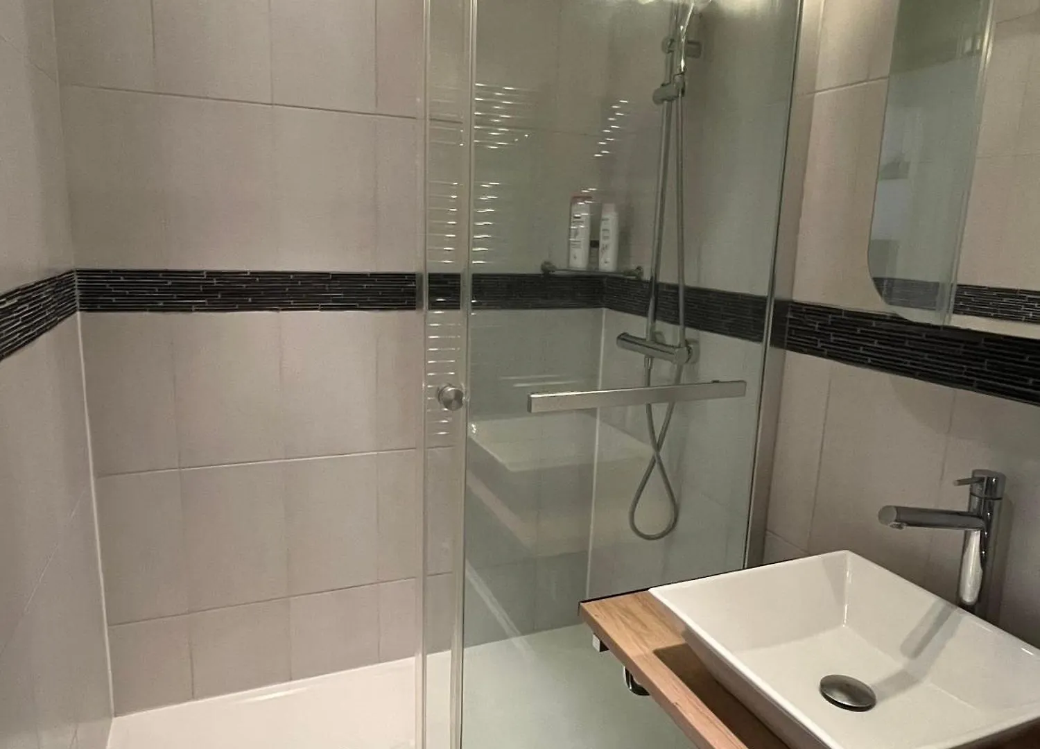 Goodguest - Cosy Apartment-Montorgueil-Paris- 4 Pax 0*, Paris
